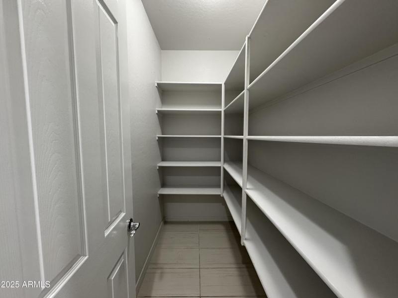 Walk-in Pantry