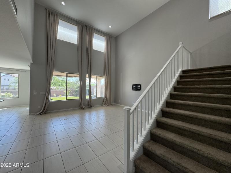 Living Room Vaulted Ceiling