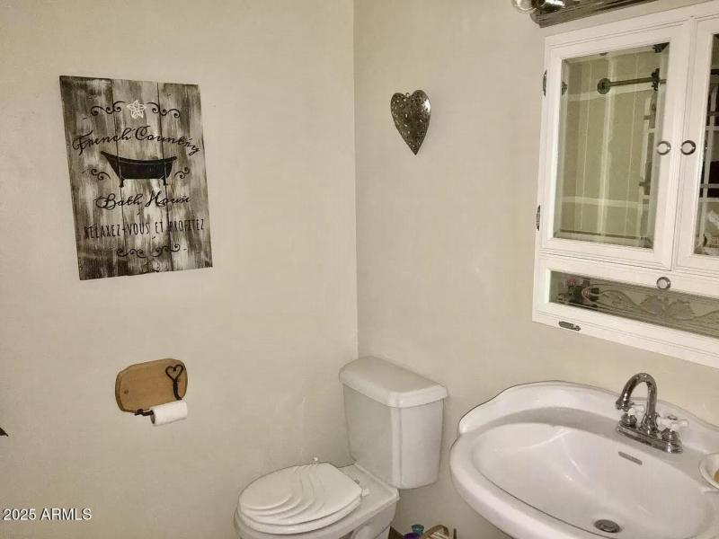 17F5CF4C-8285-4667-9282-47359177477B_1_2