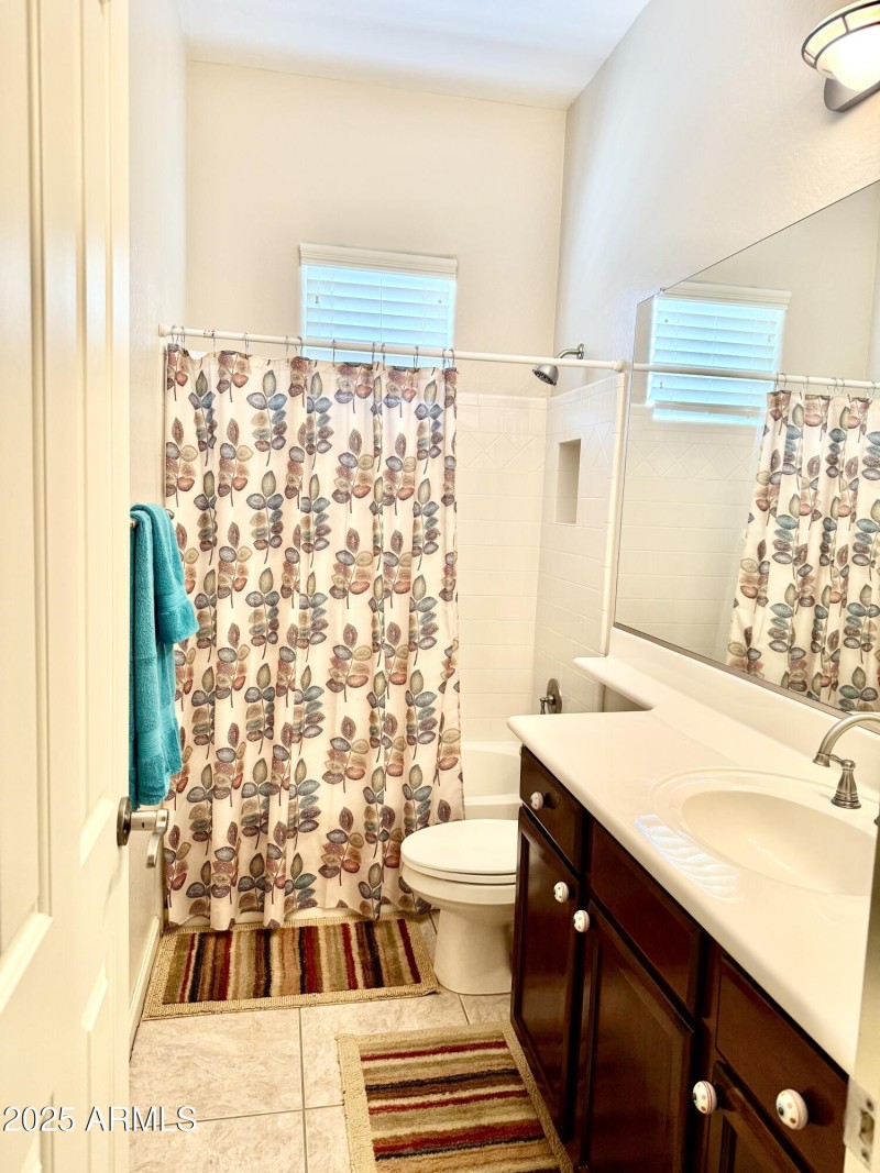 182 bathroom 3