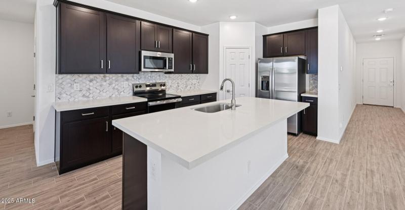 emailedit_10-web-or-mls-S 240th Ln-1106-