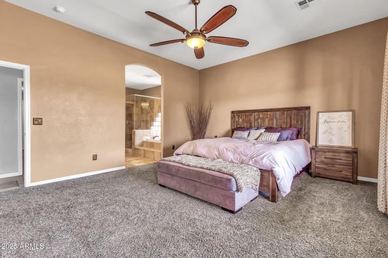 2699 E Claxton Rd-28