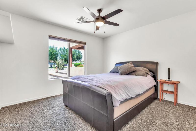 2699 E Claxton Rd-33