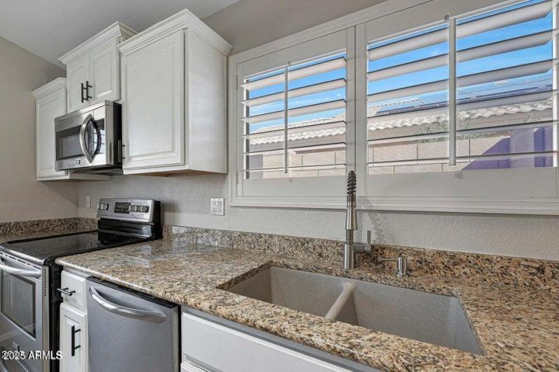 20230213214143010072000000-o