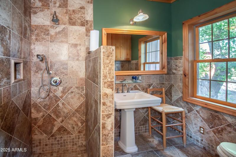 Guest House Bathroom