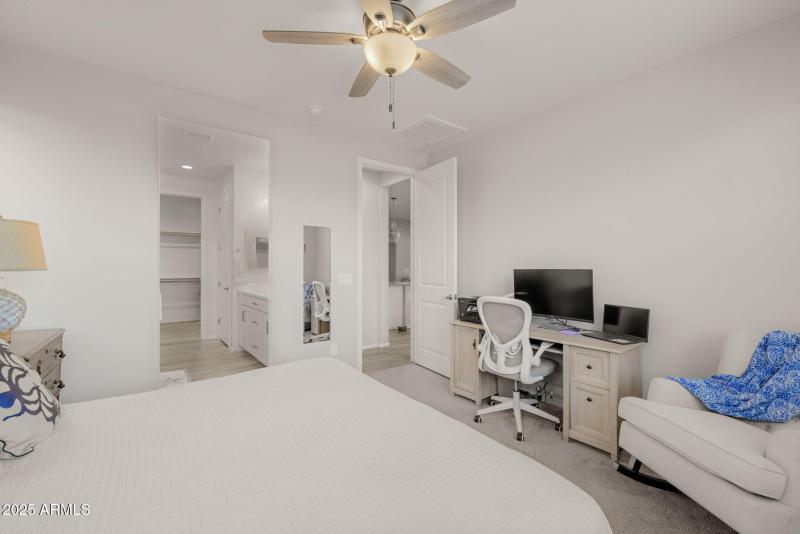 18-web-or-mls-20904 E Swan Dr, Queen Cre