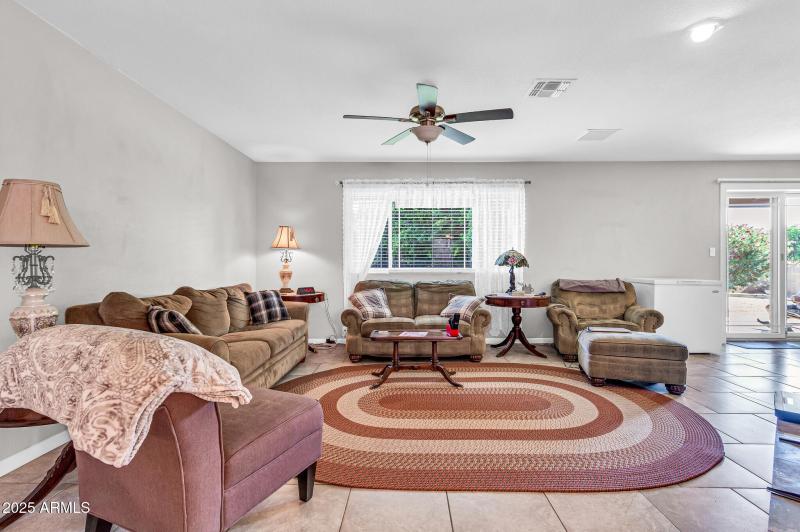 6055 E Hannibal St-8_(2048)