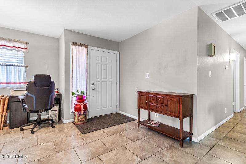 6055 E Hannibal St-10_(2048)