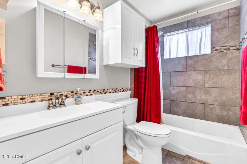 6055 E Hannibal St-32_(2048)