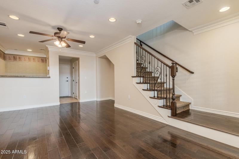 Bonus Room Unfurnished