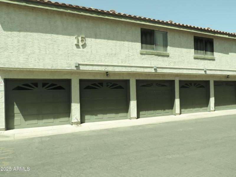 30 E Brown Rd 2113 023