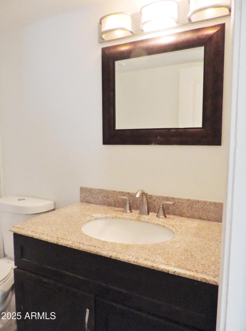 30 E Brown Rd 2113 041