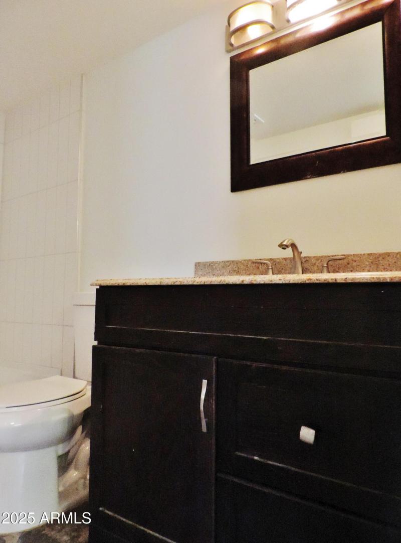 30 E Brown Rd 2113 042