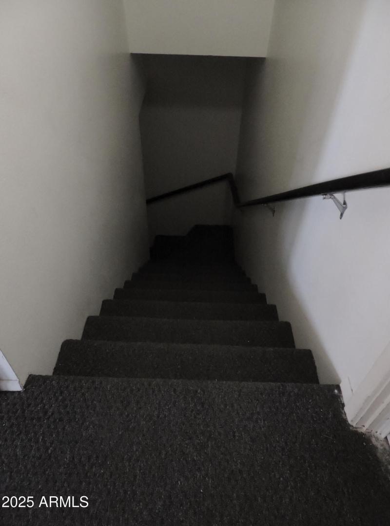 30 E Brown Rd 2113 049