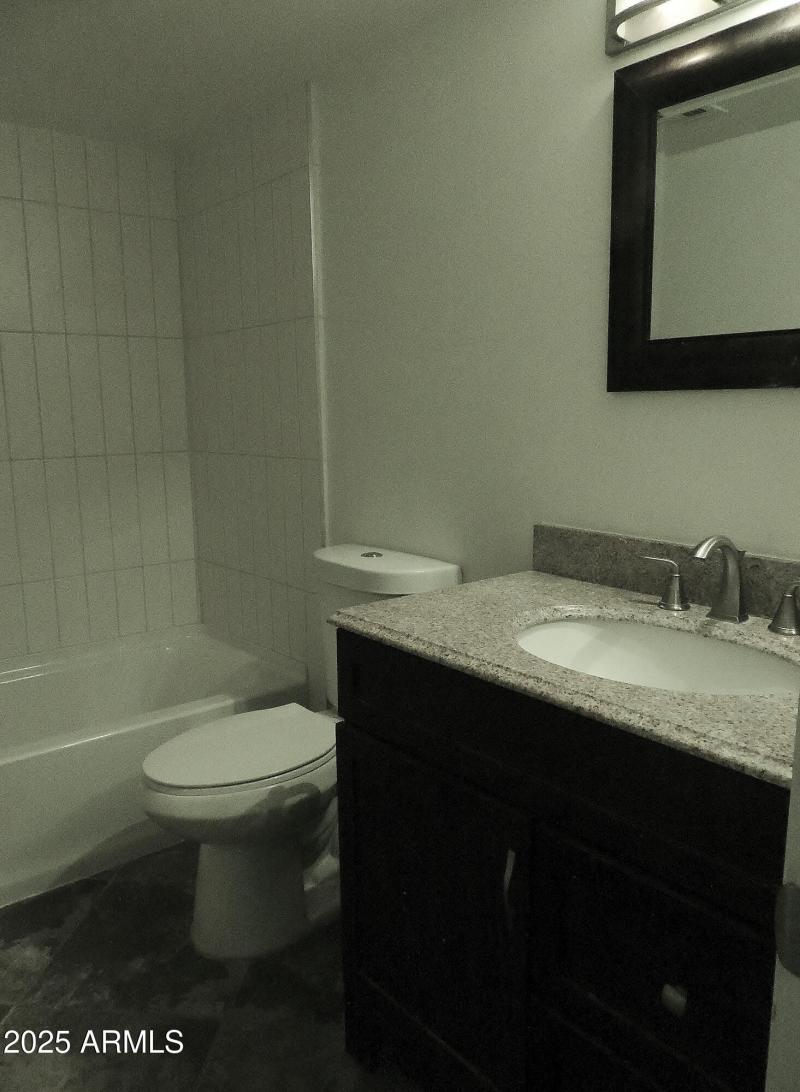 30 E Brown Rd 2113 053