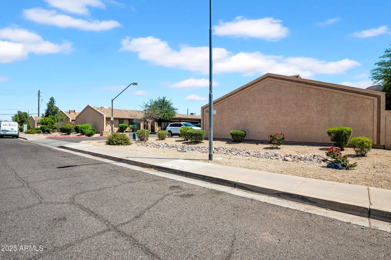 3-custom-3045 E Grandview Rd-3