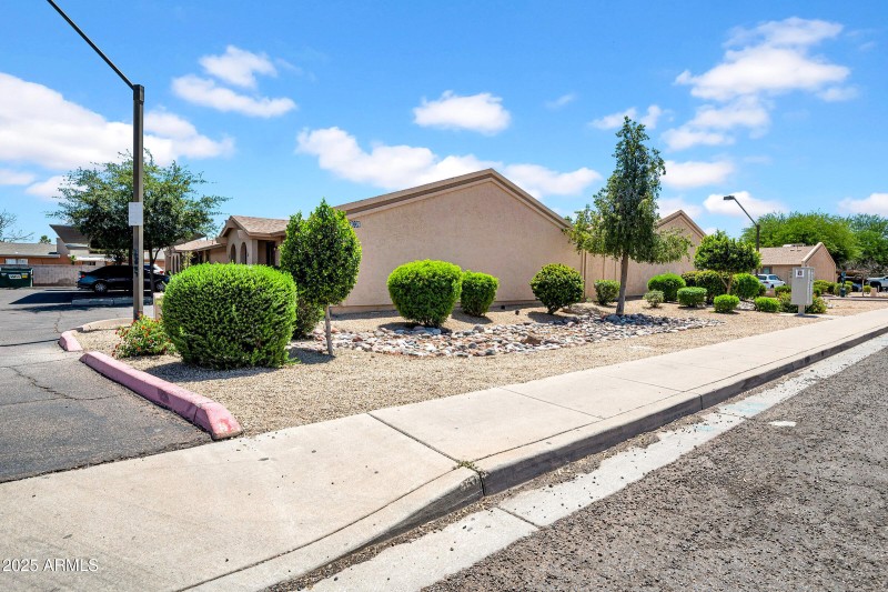 6-custom-3045 E Grandview Rd-6