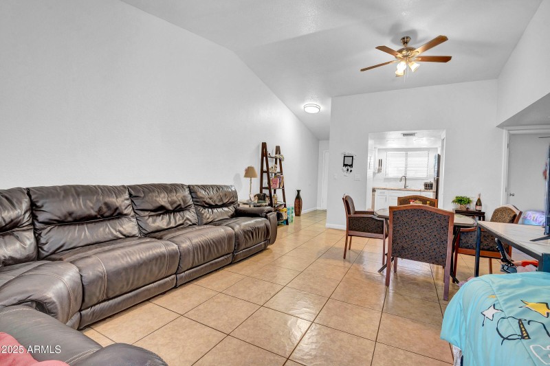 16-custom-3045 E Grandview Rd-16