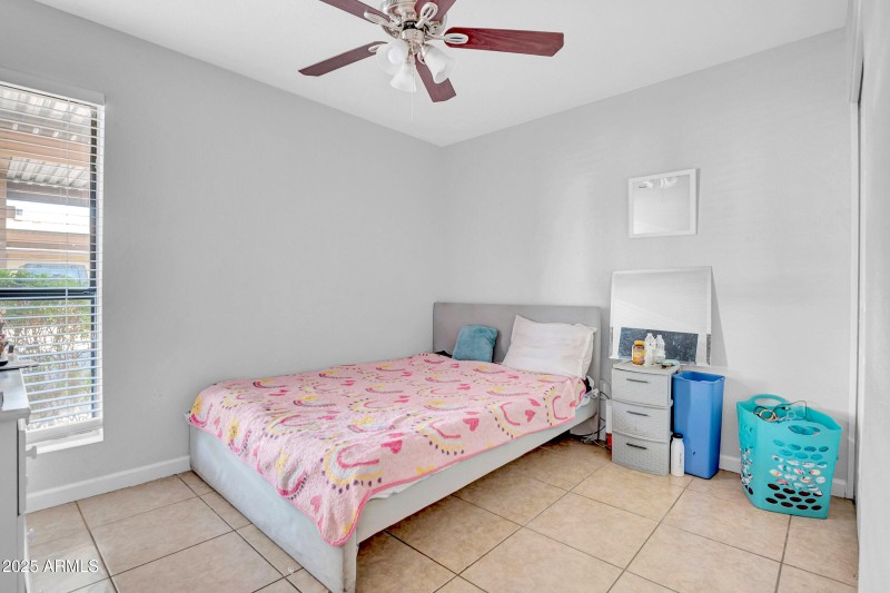 20-custom-3045 E Grandview Rd-20