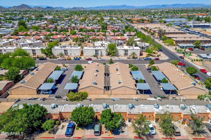 31-custom-3045 E Grandview Rd-31