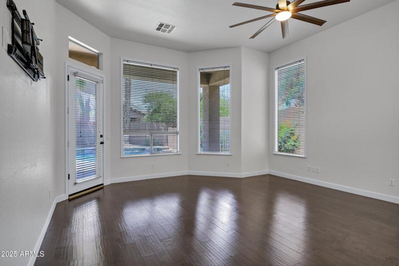 10310 N 135th Way-33