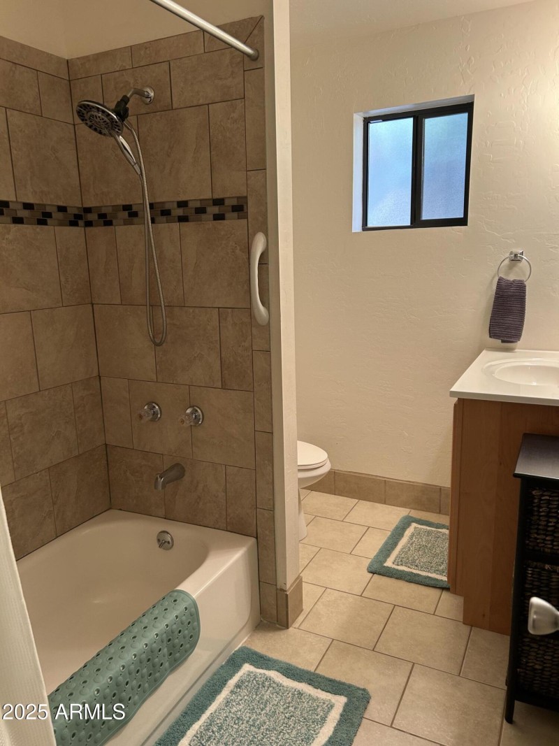 YVe7UVpbRl6M9PhPKMdvlg