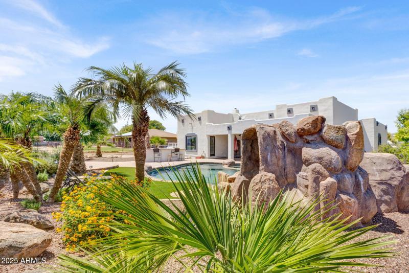 98-web-or-mls-24313 w. Grove St Buckeye,