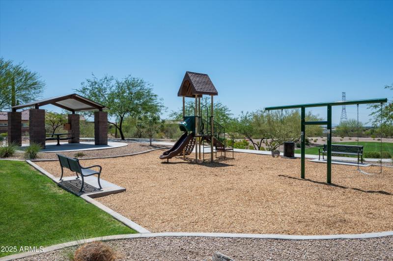 49-8651WArtemisaAve-49