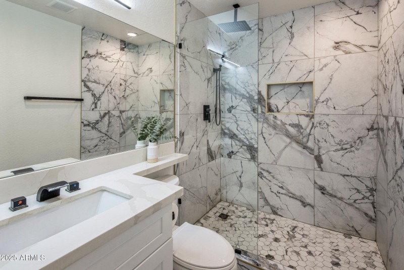 5-web-or-mls-D46A6599