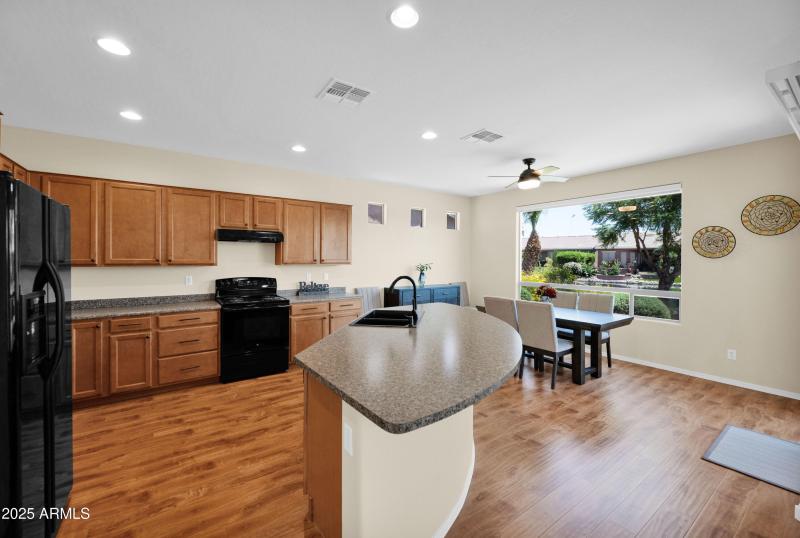 42485 Abbey - 06KItchen