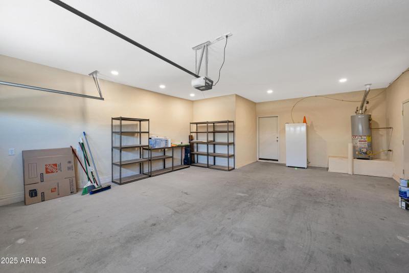 42485 Abbey - 27Garage