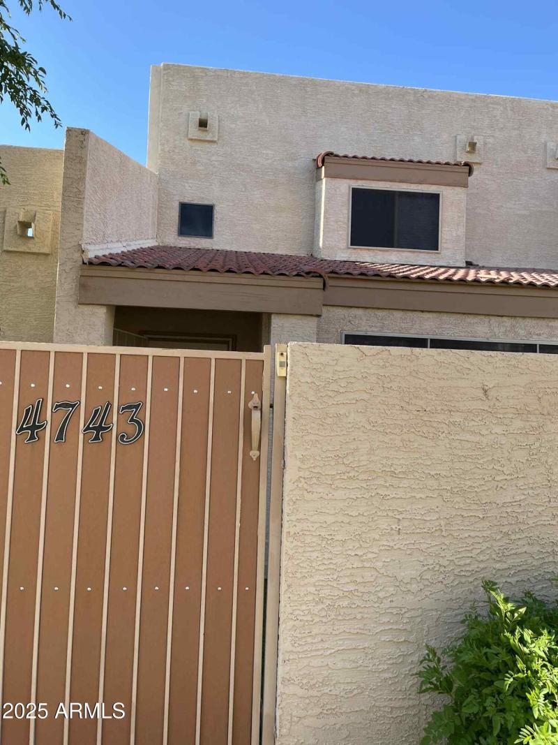 Gate to front yard entrance