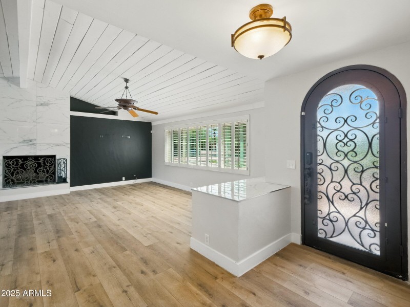 na 67 frnt door fr 6-25