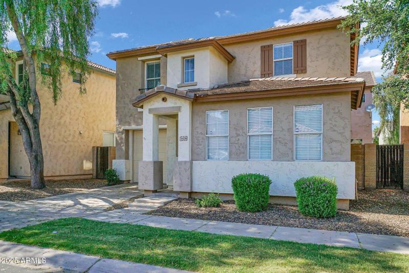 2-web-or-mls-1420 E Sonrisas St Phoenix