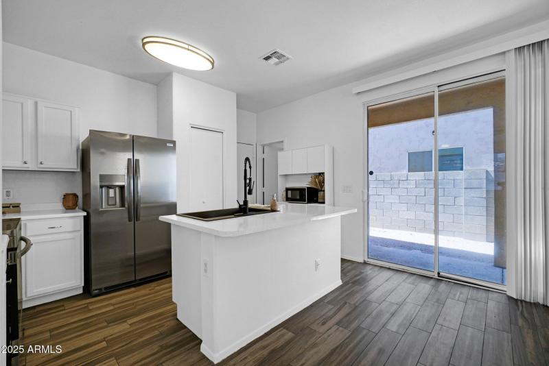 7-web-or-mls-1420 E Sonrisas St Phoenix