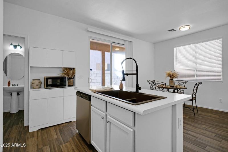 9-web-or-mls-1420 E Sonrisas St Phoenix