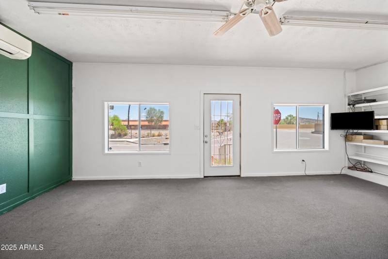 10 N Washington St MDG (10)