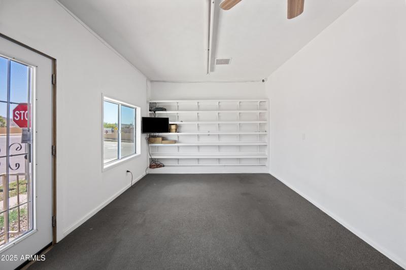 10 N Washington St MDG (12)