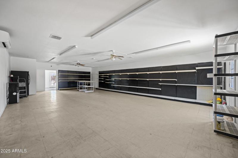 10 N Washington St MDG (17)