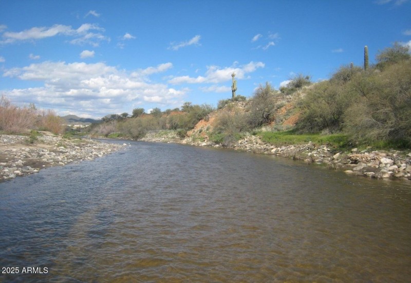 20220420192625780627000000-o.jpg 012h 8