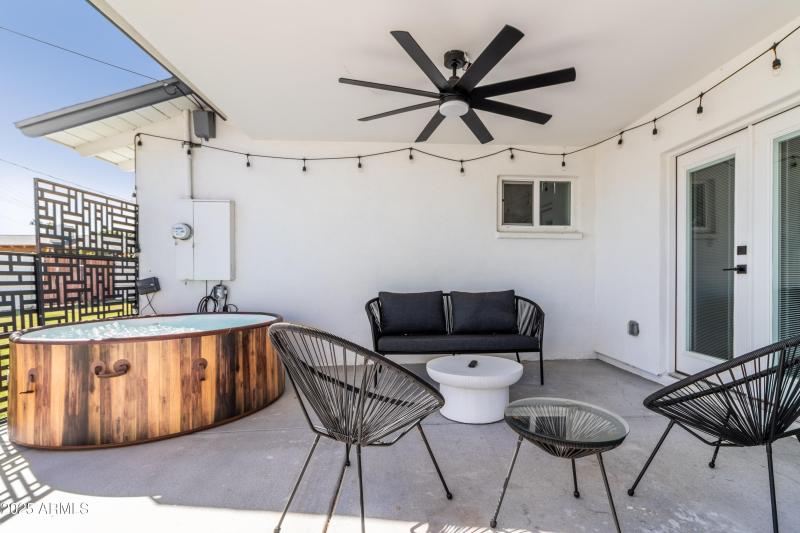 AZ_6907 E Palm Ln_0001