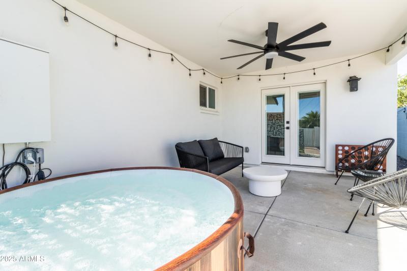 AZ_6907 E Palm Ln_0003