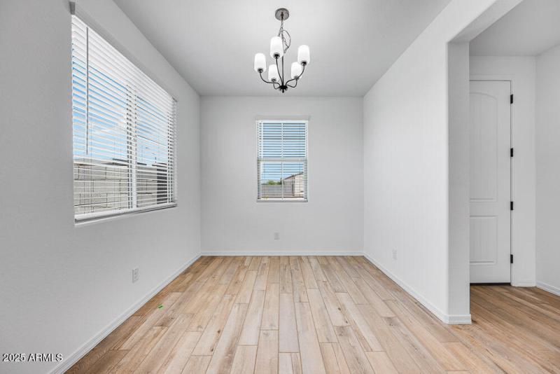 hj-az-phx-cantamia-duet-lily-lot-30135-d