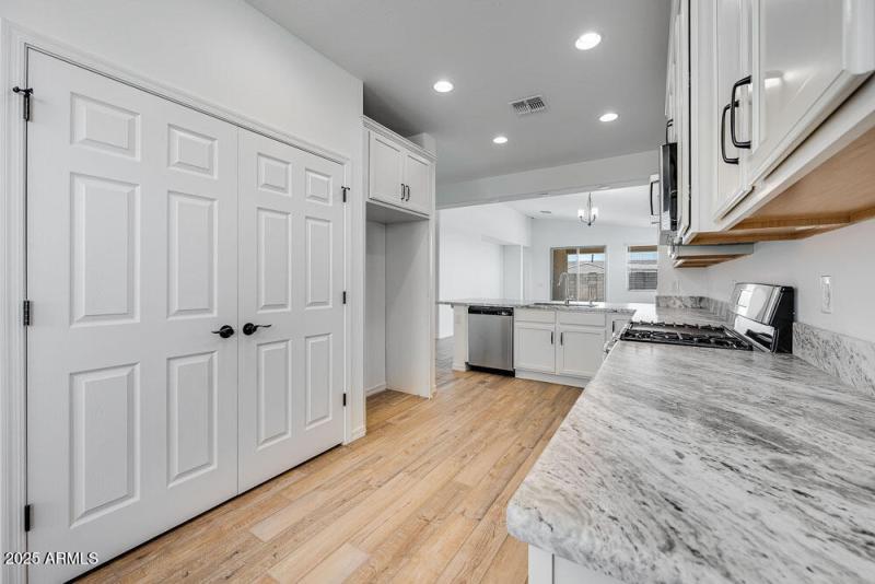 hj-az-phx-cantamia-duet-lily-lot-30135-k