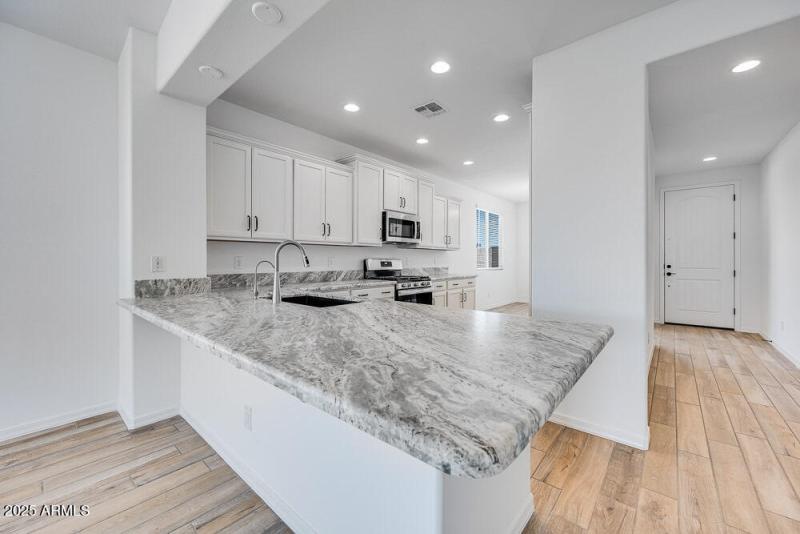 hj-az-phx-cantamia-duet-lily-lot-30135-k