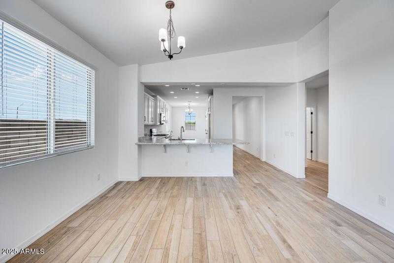 hj-az-phx-cantamia-duet-lily-lot-30135-t