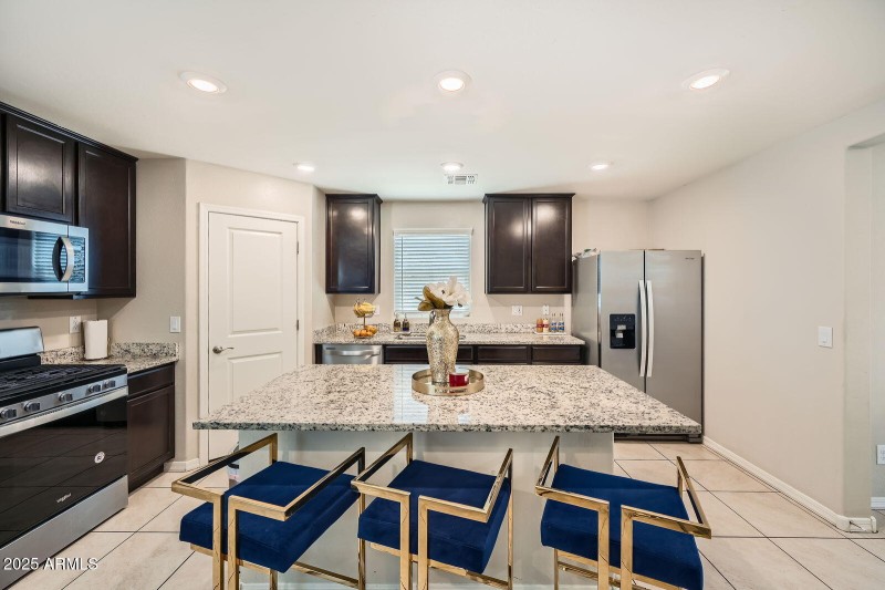 3916 s 79th lane - Web Quality - 005 - 1