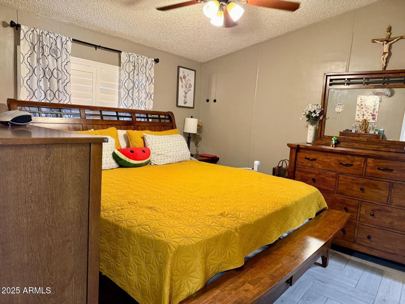 b3bdae25-52d6-448e-b52c-412cafae2410