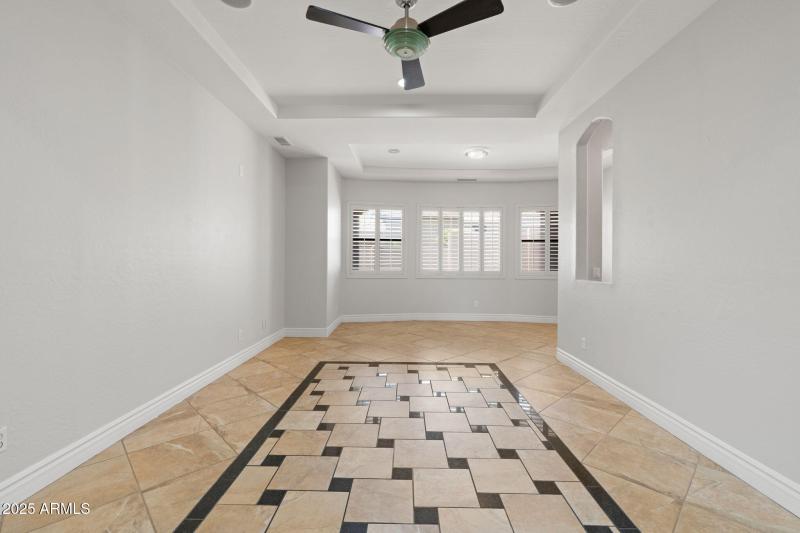 7-web-or-mls-3215-e-constance-wy