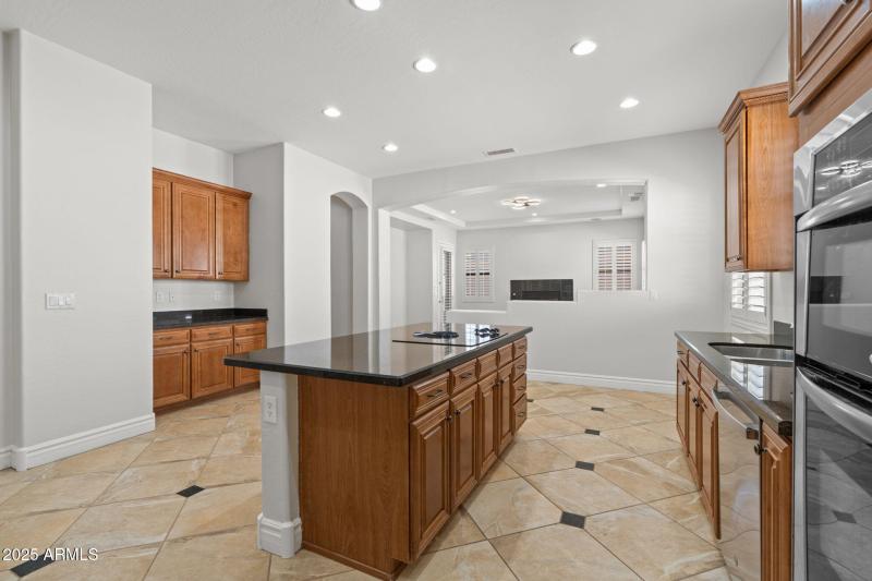 21-web-or-mls-3215-e-constance-wy